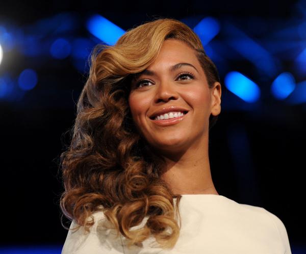 Beyonce Christmas Album Pictures Wallpapers